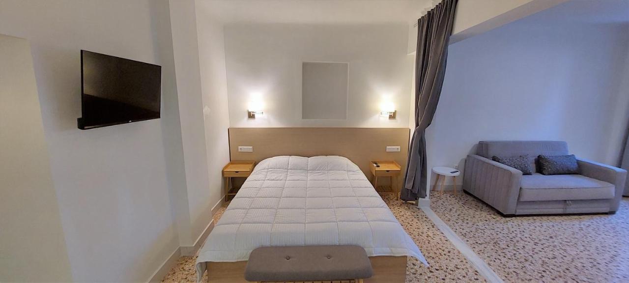 Athens Plaka Family Suites ภายนอก รูปภาพ