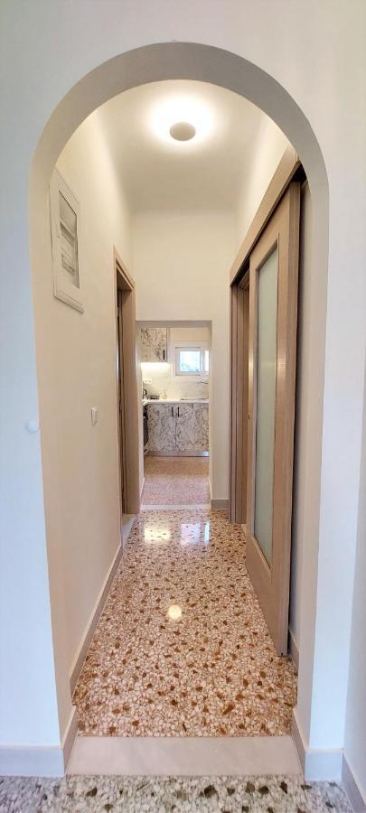 Athens Plaka Family Suites ภายนอก รูปภาพ
