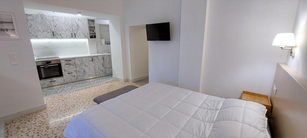 Athens Plaka Family Suites ภายนอก รูปภาพ